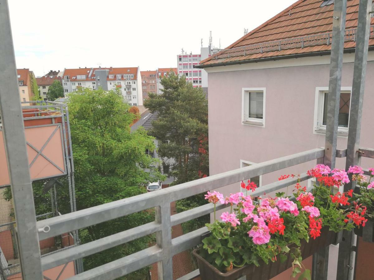 Quiet City-Apt, 4Min City-Center, 18Min Fair Nuernberg!!! Екстериор снимка