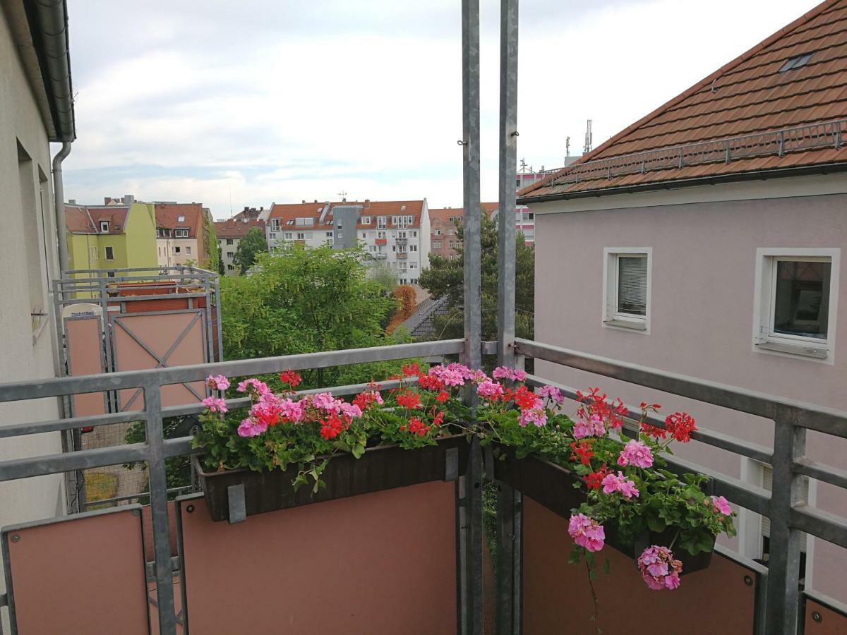 Quiet City-Apt, 4Min City-Center, 18Min Fair Nuernberg!!! Екстериор снимка